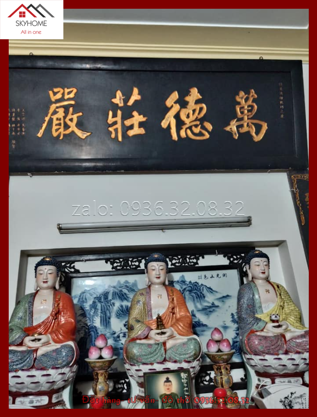 Hoành phi gỗ phòng thờ chữ Vạn đức trang nghiêm